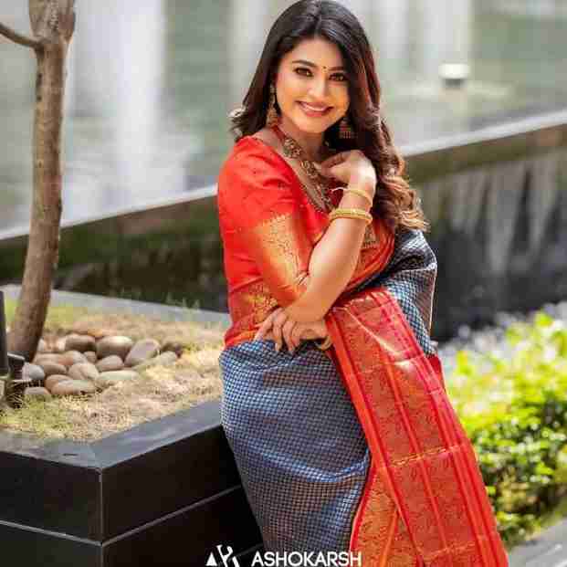 RED BANARASI SOFT SILK SAREE