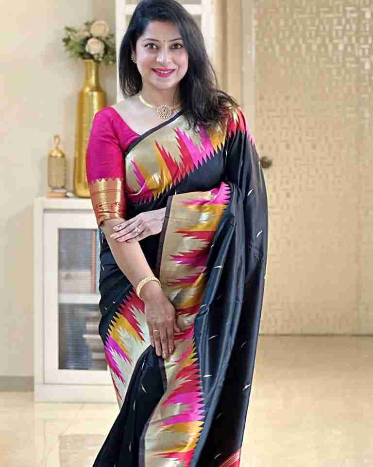 Black BanarasiSof Silk Saree with beautiful Zari work