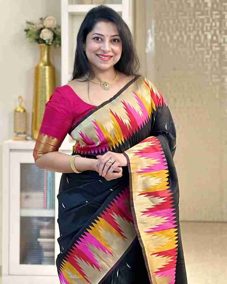 Black BanarasiSof Silk Saree with beautiful Zari work